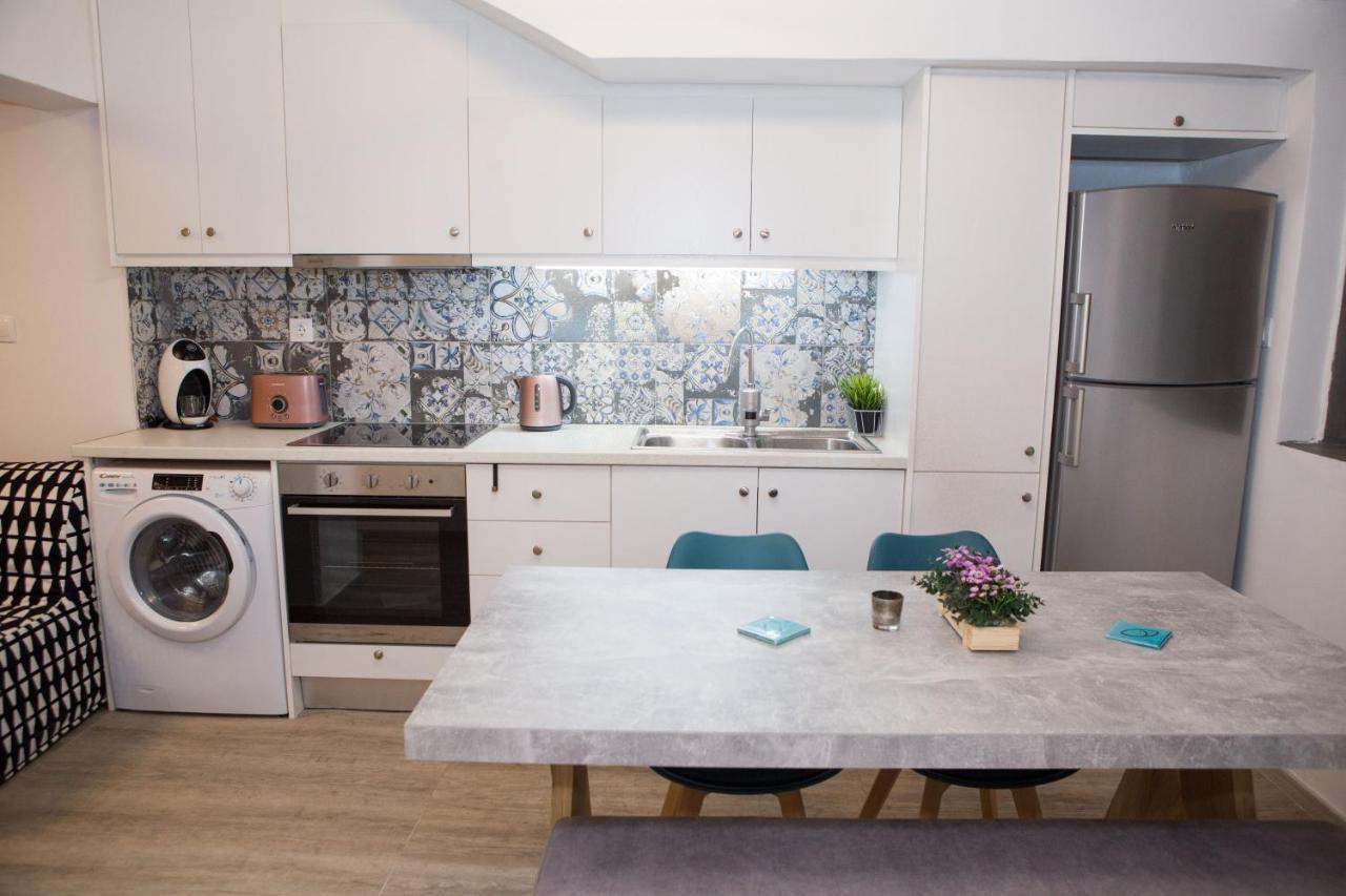 Stylish, Comfortable, Basement Loft-Like Apartment With Amenities Athens Exterior photo